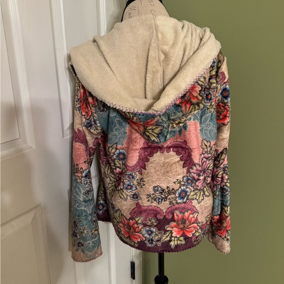 Biya Johnny Was Ledona sherpa floral cardigan - Picture 6 of 13